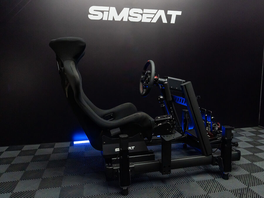 Подвижный кокпит Simseat EVO с Simagic — вид 6